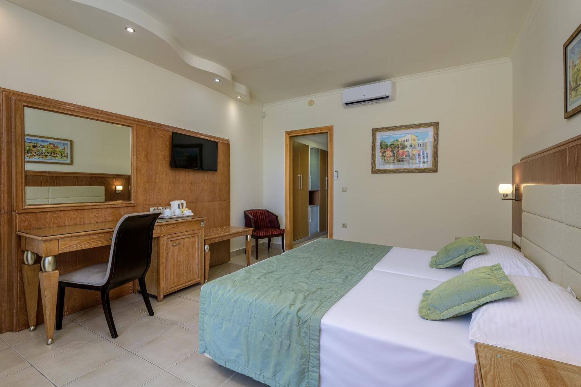 Natura Park Village Hotel & Spa Psalidi  Esterno foto