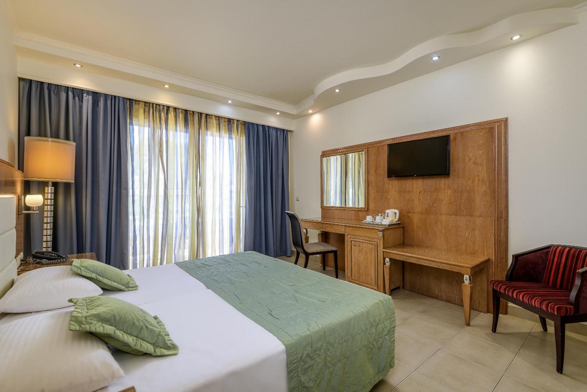 Natura Park Village Hotel & Spa Psalidi  Esterno foto