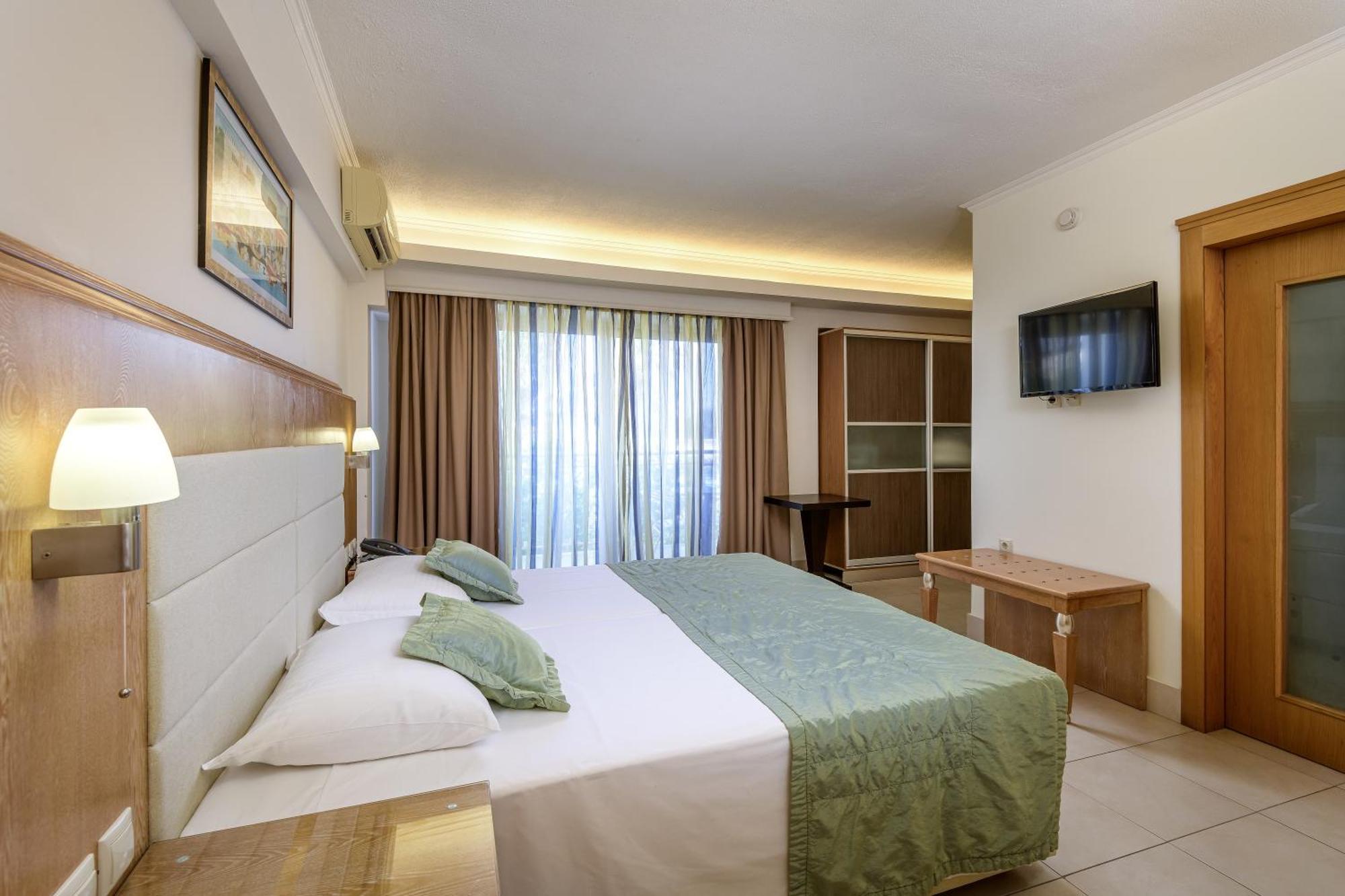 Natura Park Village Hotel & Spa Psalidi  Esterno foto