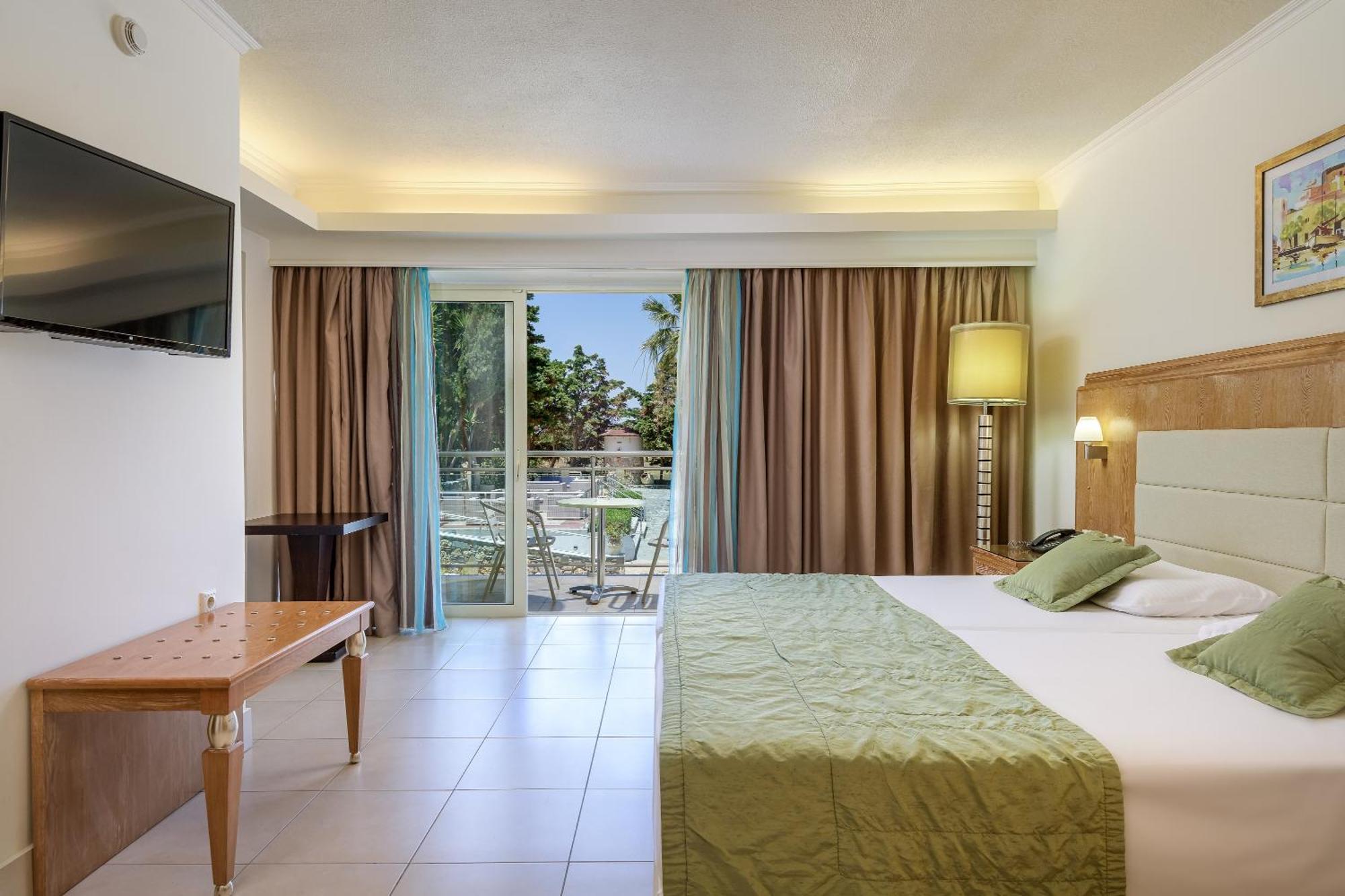 Natura Park Village Hotel & Spa Psalidi  Esterno foto