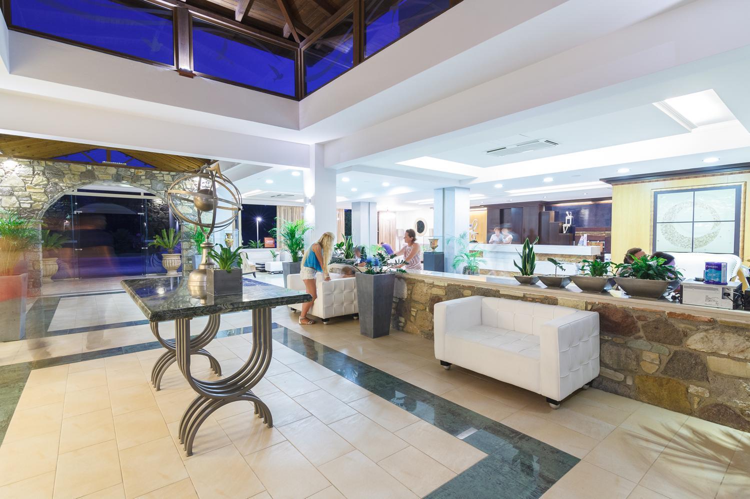 Natura Park Village Hotel & Spa Psalidi  Esterno foto